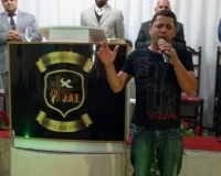 05-vocalista-luizinho